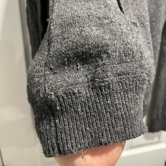 Gap Women’s Hooded Sweater, size medium - Picture 6 of 8